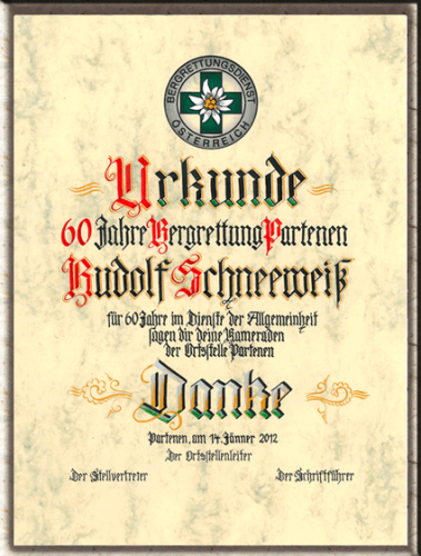 Urkunde handgefertigt für verdienstvolle, langjährige Mitgliedschaft.