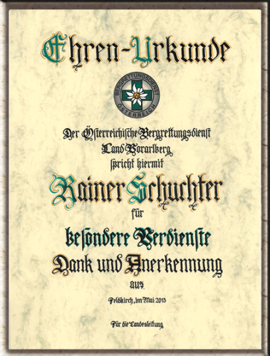 Urkunde handgefertigt für verdienstvolle, langjährige Mitgliedschaft.