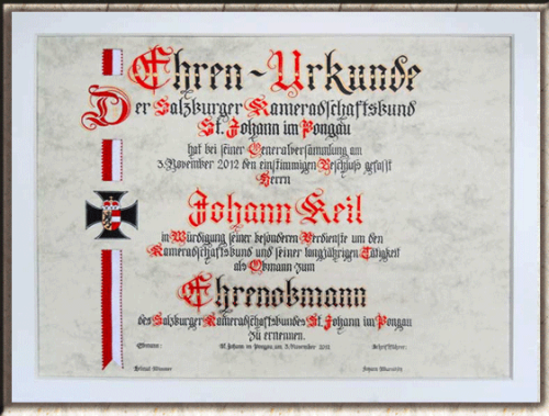 Ehrenurkunde im Querformat für Ehrungen aller Art.